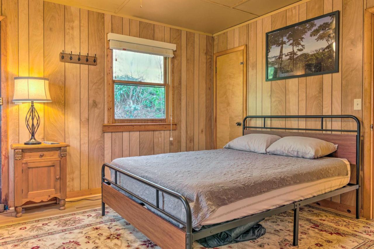 Peaceful Spruce Pine Cabin On 8 Acres With 2 Decks! Εξωτερικό φωτογραφία